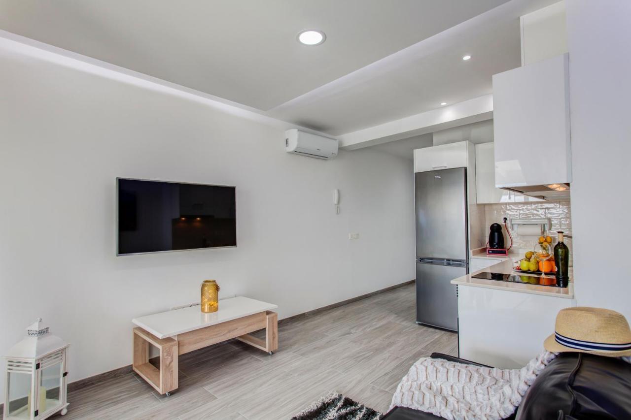 El Galeon Apartment Playa Blanca  Exterior photo
